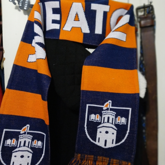 NWT Wheaton Ruffneck Scarf - Picture 4 of 5